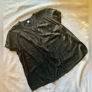 ◾️Old Navy Black Top◾️